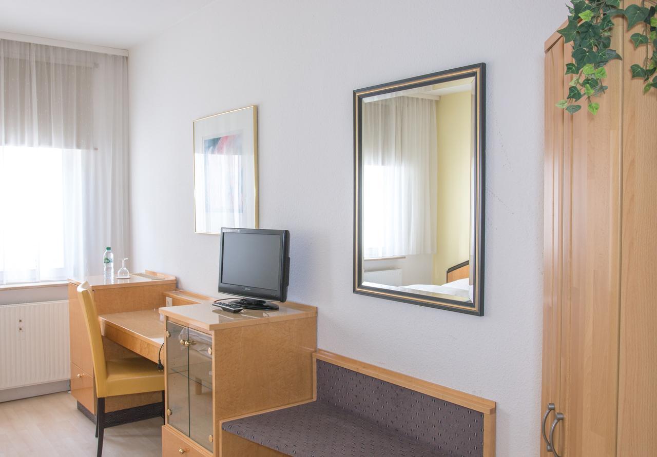 Pension Tokus Nuremberg Exterior photo